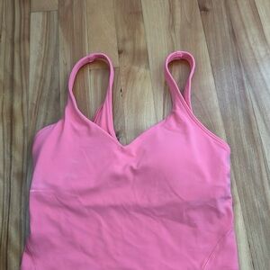 lululemon sports tank
